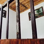 Kulla E Sadri Lukes 4*