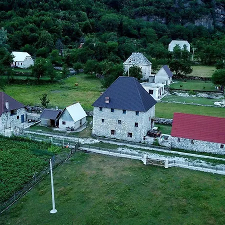 Guest house Kulla E Sadri Lukes Theth