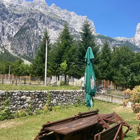 Kulla E Sadri Lukes Guest house Theth