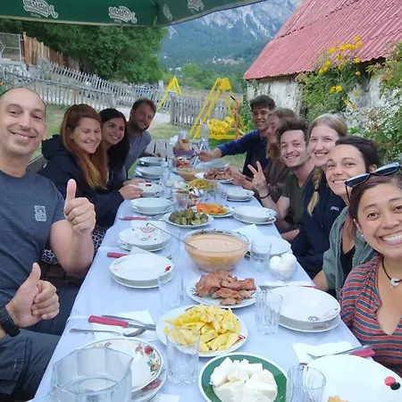 Guest house Kulla E Sadri Lukes 4*