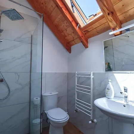 Penzion Kulla E Sadri Lukes 4*