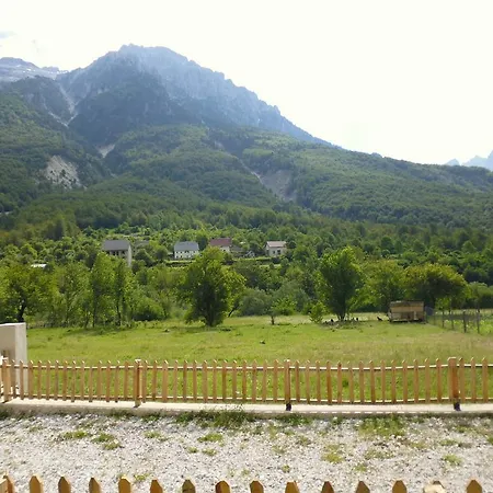 Kulla E Sadri Lukes Guest house