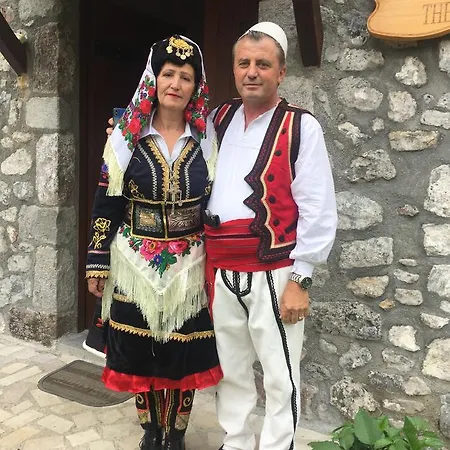 Kulla E Sadri Lukes Guest house 4*