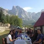 Kulla E Sadri Lukes 4*