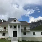Kulla E Sadri Lukes Theth