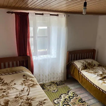 Kulla E Sadri Lukes Affittacamere 4*