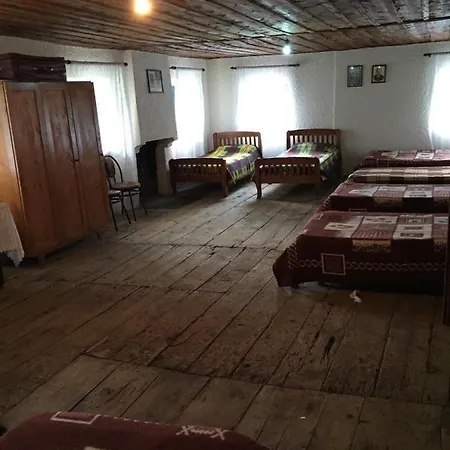 Kulla E Sadri Lukes Affittacamere 4*