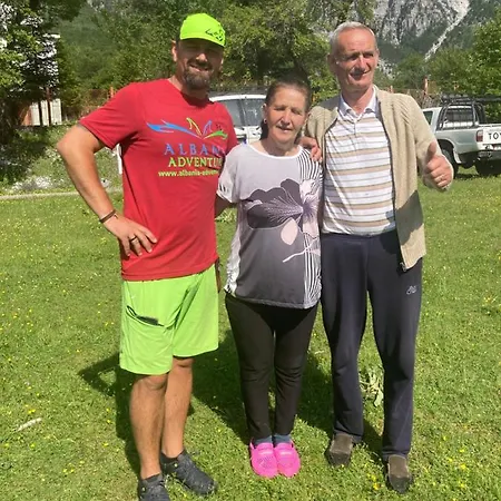 Affittacamere Kulla E Sadri Lukes Theth