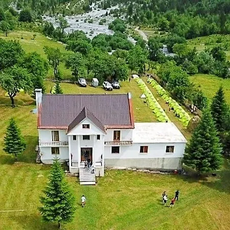 Kulla E Sadri Lukes Affittacamere Theth