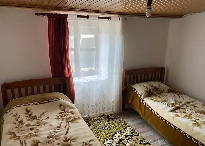 Kulla E Sadri Lukes Affittacamere 4*