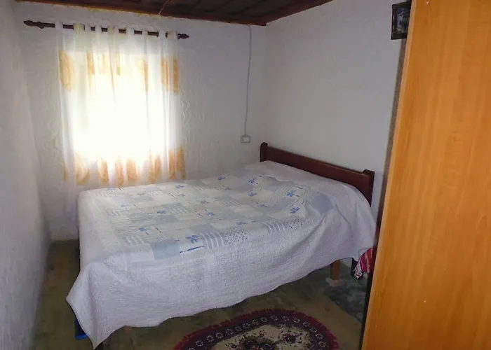 Kulla E Sadri Lukes Affittacamere