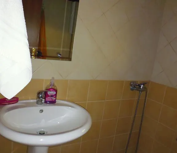 Kulla E Sadri Lukes Affittacamere